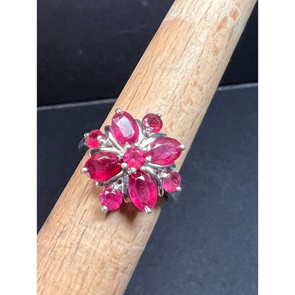 Vintage ruby flower cluster sterling silver ring size 7 - Picture 12 of 16